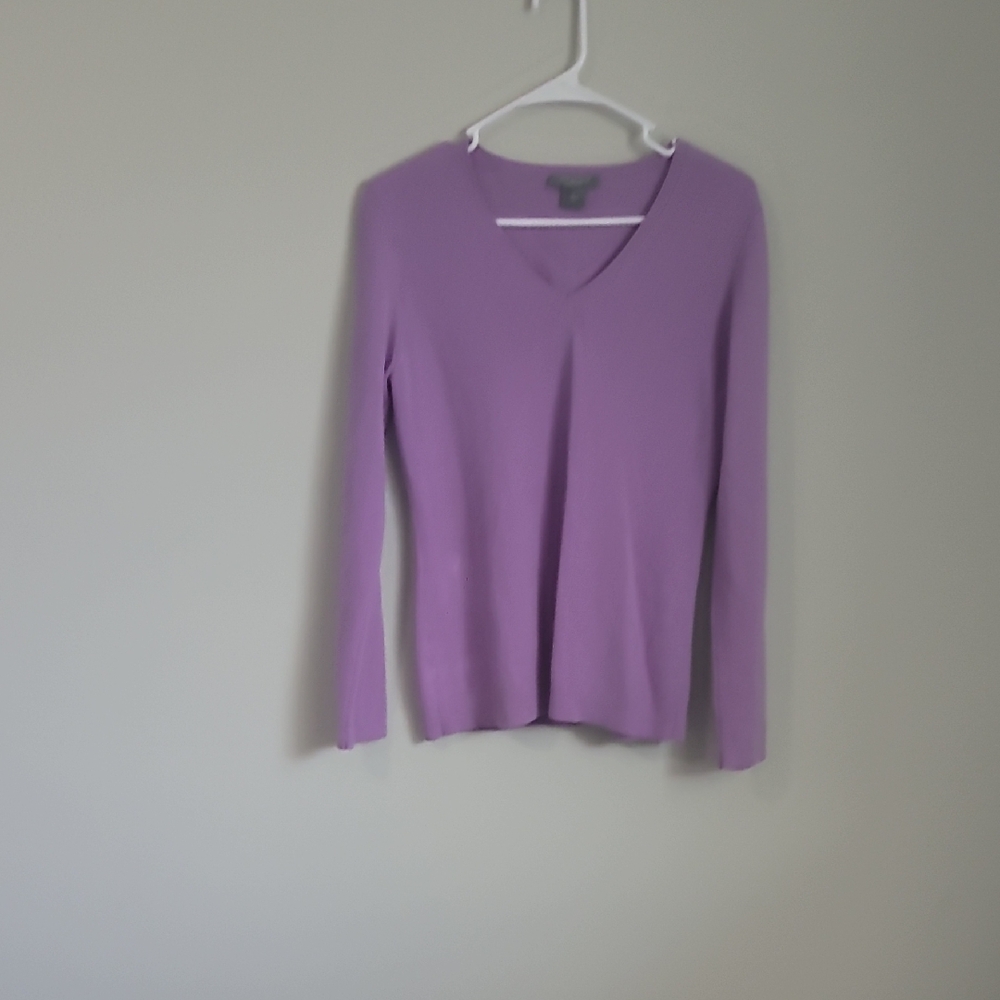 Ann Taylor Lavender V-Neck Long Sleeve Sweater